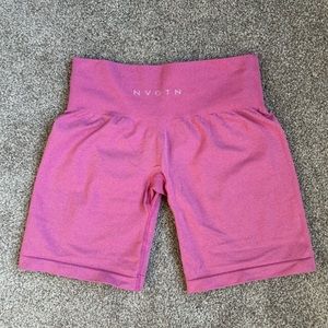 NVGTN Pro Short - Bubble Gum Pink